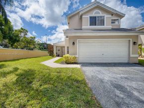 2913 Myrtle Oak Cir, Davie FL 33328