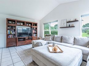 2913 Myrtle Oak Cir, Davie FL 33328