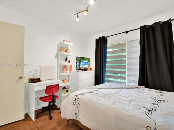 4680 NW 102nd Ave 20220, Doral FL 33178