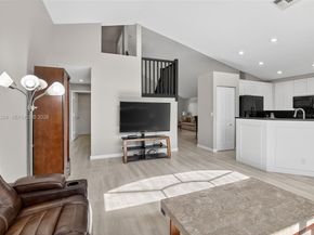 13224 NW 12th St, Pembroke Pines FL 33028