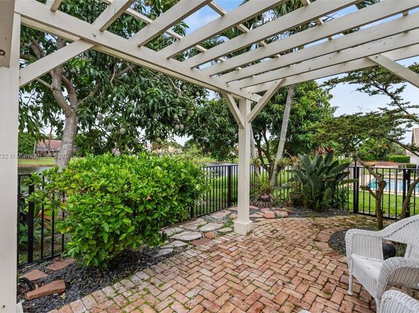 2685 NW 27th Ter, Boca Raton FL 33434