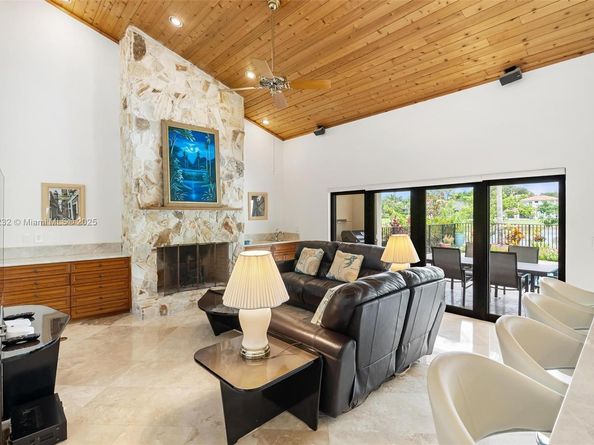 2685 NW 27th Ter, Boca Raton FL 33434