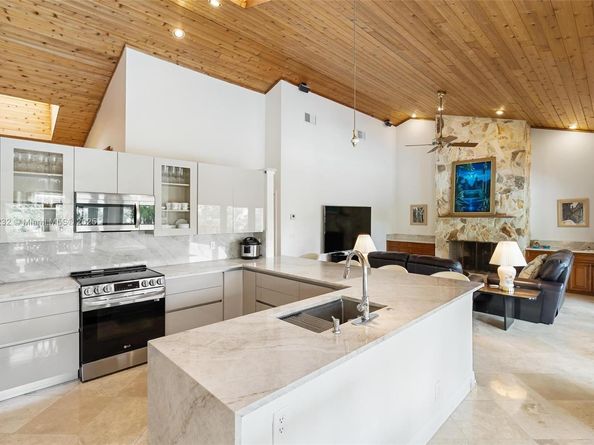 2685 NW 27th Ter, Boca Raton FL 33434