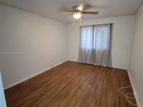 711 SW 111th Way 301, Pembroke Pines FL 33025