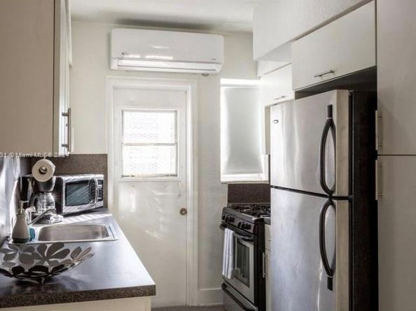 4015 Indian Creek Dr 307, Miami Beach FL 33140