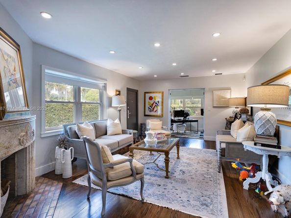 1200 SW 18th St, Miami FL 33145