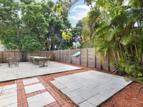 1200 SW 18th St, Miami FL 33145