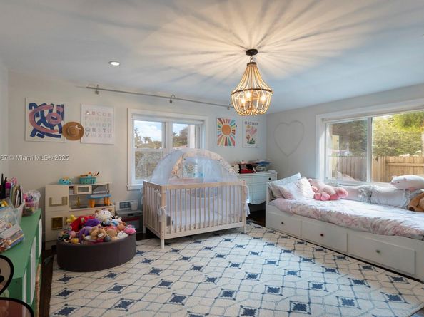 1200 SW 18th St, Miami FL 33145