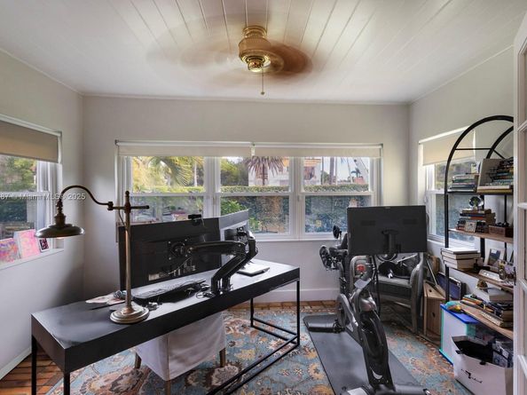 1200 SW 18th St, Miami FL 33145