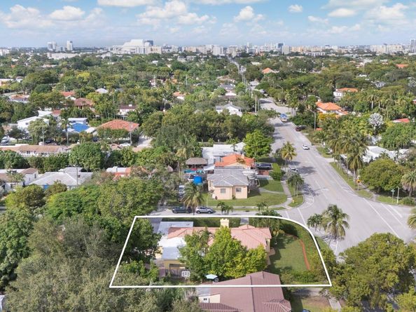 1200 SW 18th St, Miami FL 33145