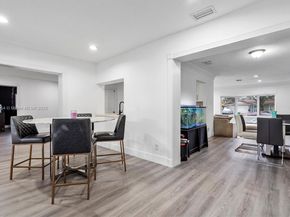 8555 NW 25th Pl, Coral Springs FL 33065