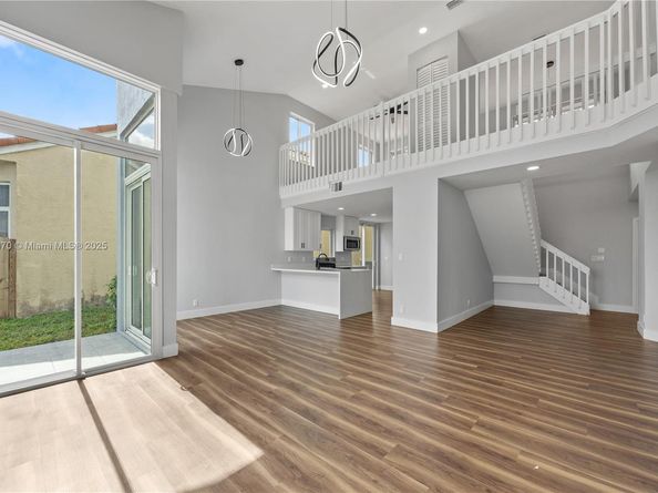 3835 Lombardy St, Hollywood FL 33021