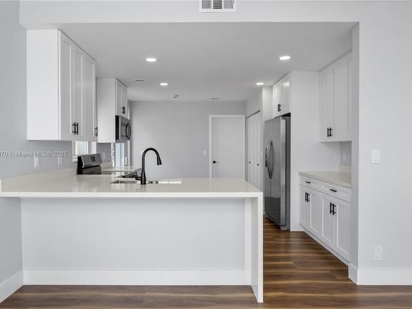 3835 Lombardy St, Hollywood FL 33021