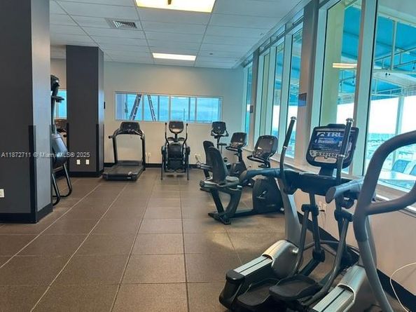 2501 S Ocean Dr 1418, Hollywood FL 33019