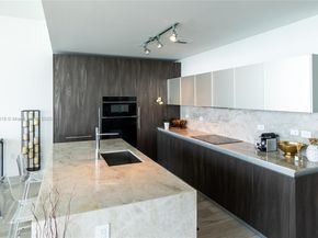 3131 NE 7th Ave PH4903, Miami FL 33137