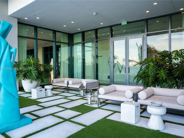 3131 NE 7th Ave PH4903, Miami FL 33137