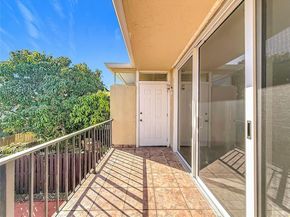 2412 NE 11th St 160, Hallandale Beach FL 33009