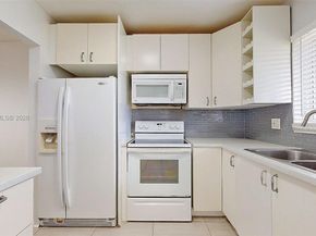 5300 Washington St D303, Hollywood FL 33021