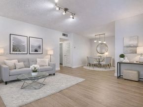 5300 Washington St D303, Hollywood FL 33021