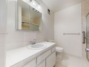 5300 Washington St D303, Hollywood FL 33021