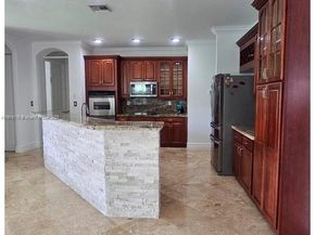 19179 S Gardenia Ave, Weston FL 33332