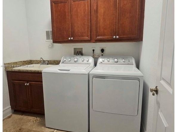 19179 S Gardenia Ave, Weston FL 33332