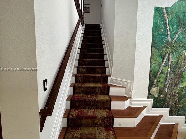 19179 S Gardenia Ave, Weston FL 33332