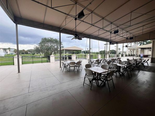2002 Granada Dr J3, Coconut Creek FL 33066