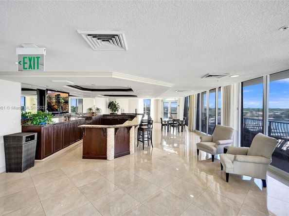 100 S Birch Rd 906B, Fort Lauderdale FL 33316