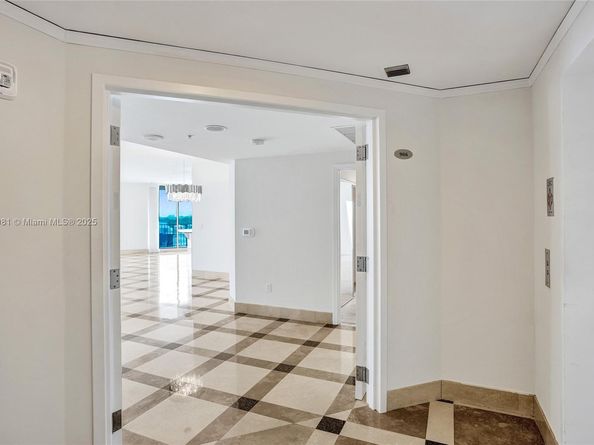 100 S Birch Rd 906B, Fort Lauderdale FL 33316