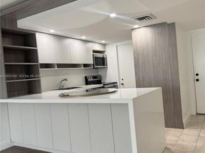 2312 S Cypress Bend Dr 107, Pompano Beach FL 33069