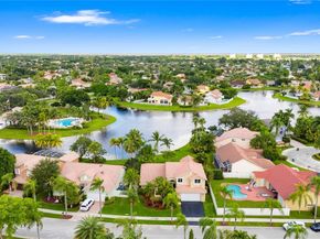 1171 Laguna Springs Dr, Weston FL 33326