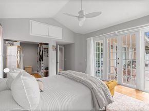 1171 Laguna Springs Dr, Weston FL 33326