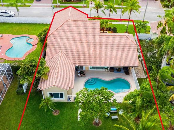 1171 Laguna Springs Dr, Weston FL 33326
