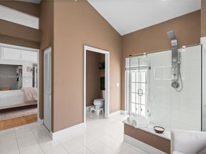 1171 Laguna Springs Dr, Weston FL 33326