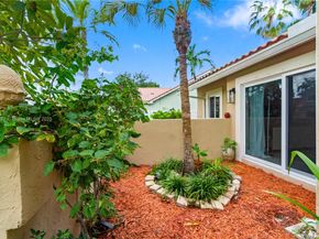 1171 Laguna Springs Dr, Weston FL 33326