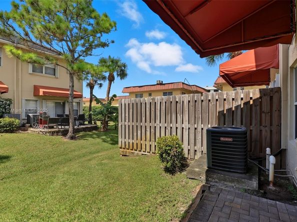 2971 NW 33rd Way, Lauderdale Lakes FL 33311