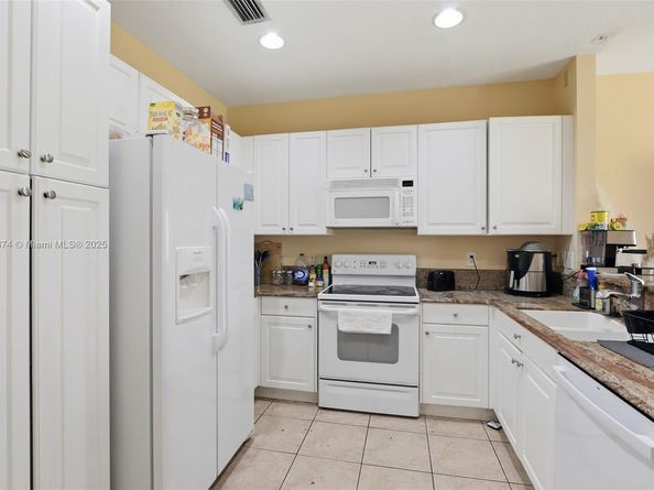 2971 NW 33rd Way, Lauderdale Lakes FL 33311