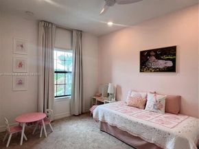 2814 Primrose Pl, Oakland Park FL 33309