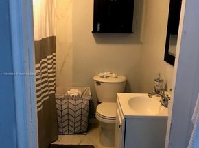 27 SW 55th Ave Rd, Miami FL 33134