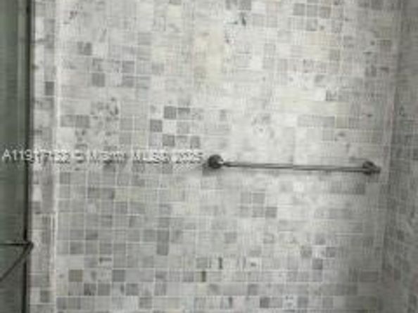 4001 Hillcrest Dr 416, Hollywood FL 33021