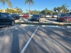 4001 Hillcrest Dr 416, Hollywood FL 33021