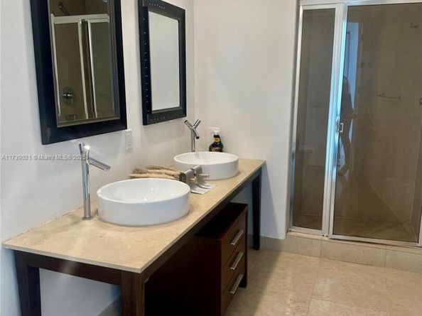 485 Brickell Ave 4402, Miami FL 33131