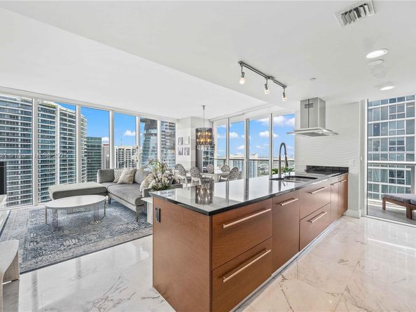 485 Brickell Ave 4402, Miami FL 33131
