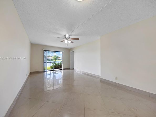 Undisclosed Address #A11905486, Sunrise FL 33351