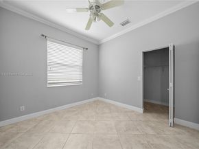 1154 NW 183rd Ter, Pembroke Pines FL 33029