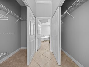 1154 NW 183rd Ter, Pembroke Pines FL 33029