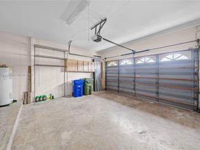 1154 NW 183rd Ter, Pembroke Pines FL 33029