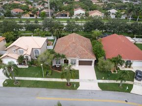 1154 NW 183rd Ter, Pembroke Pines FL 33029