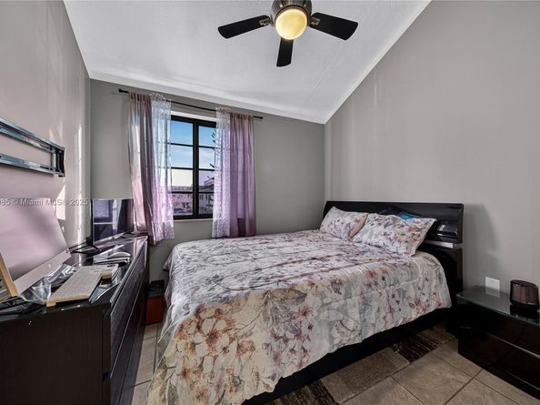 12045 SW 18th St 142, Miami FL 33175